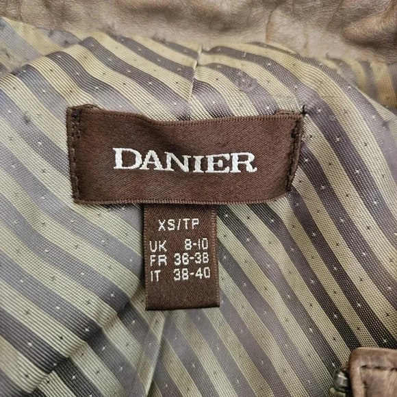 Danier Women's Ruffled Boho Leather Moto Casual Jacket Biker Sand Tan Size XS. - Picture 14 of 15